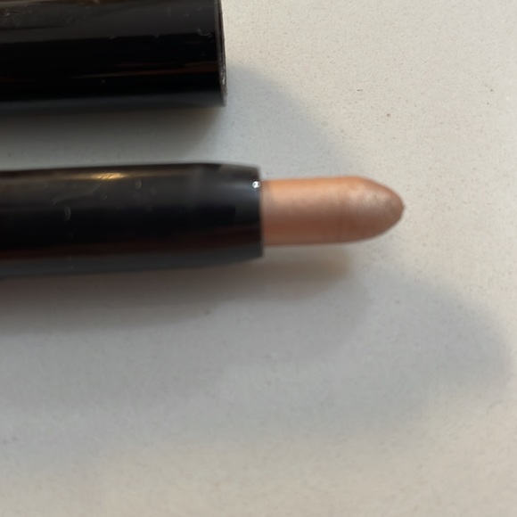 Stila liquid eyeshadow in Sassy and Laura Mercier eyeshadow stick in rose gold - Picture 4 of 8